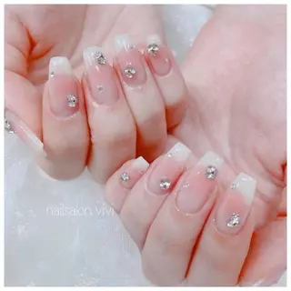 ネイル ＶＩＶＩ nailsalonのネイルデザイン