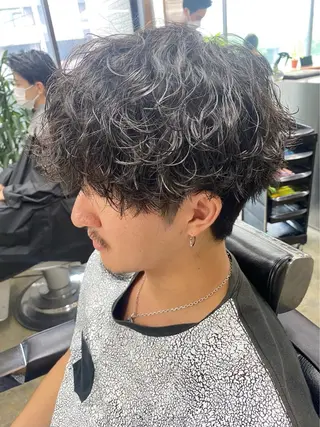 パーマ メンズ Lond LOGAN所属・🔥波巻き/ツイスパ 特化🔥メンズパーマのヘアスタイル