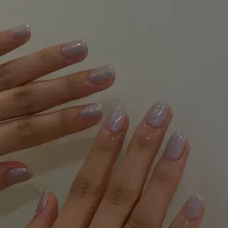 ネイル 𝑟𝑖𝑠𝑎 🕯‎🤍のネイルデザイン