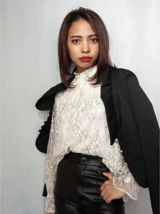 セミロング カラー ヘアアレンジ 能登谷 きよのヘアスタイル