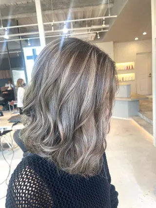 ミディアム Lia所属・皆木 智晴のヘアスタイル