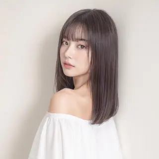 カラー セミロング 福井 瑞季のヘアスタイル