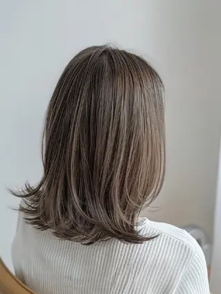 カラー 束感まつぱ🥑🤍 NATUKI🤍のマツエク・マツパデザイン