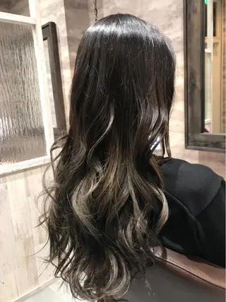 ロング カラー 🫟Blanco🫟 Color&Careのヘアスタイル