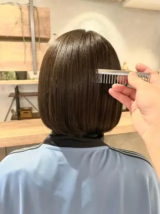 ショート SALOWIN広島所属・ブリーチカラー/ ベージュ/SARAのヘアスタイル