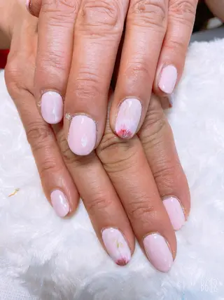 ネイル The Best Beauty受付担当のヘアスタイル