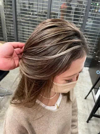 セミロング ヘアアレンジ ヘアローラン所属・💕 manaka🌺のヘアスタイル