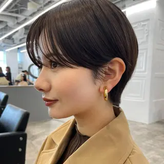 ショート レイヤー/ショート透 明感カラー/西田祐賀のヘアスタイル