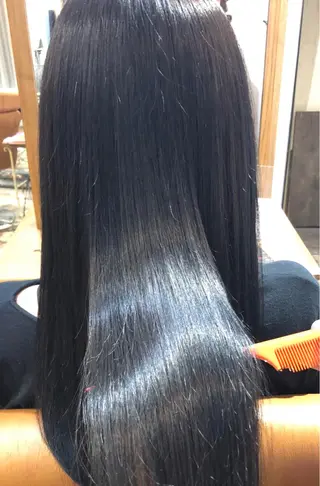 ロング CUORE クオーレのヘアスタイル