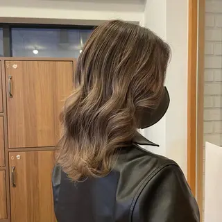 ミディアム カラー ヘアアレンジ 🎗秋山勇/ GEAR.代表のヘアスタイル