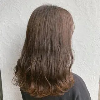 セミロング カラー 💎髪質改善💎 西森千夏のヘアスタイル