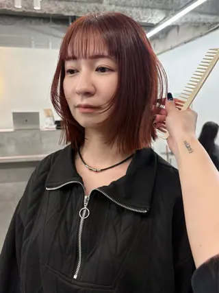 ショート カラー パーマ、ボブ、透明感 カラー、小須田ゆあのヘアスタイル