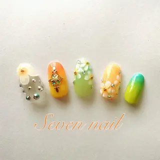 ネイル 名倉 なな子のネイルデザイン