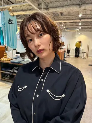 ミディアム カラー パーマ CEINE loqのヘアスタイル