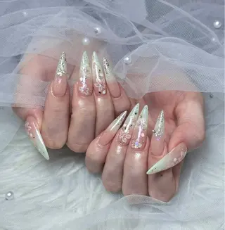 ネイル Eli Nails 新宿のネイルデザイン