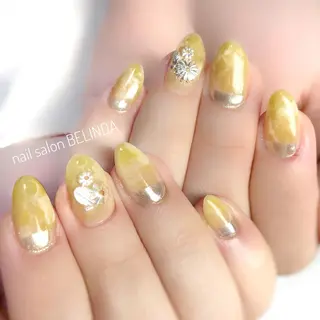 セミロング カラー ネイル 毛利 ゆりあのエステ・リラクイメージ