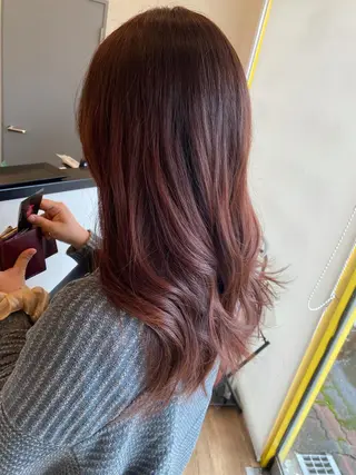 ロング カラー KAITOH ATSUSHIのヘアスタイル