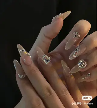 ネイル Hana  NAIL所属・新宿YISInail スカルプ専門店のネイルデザイン