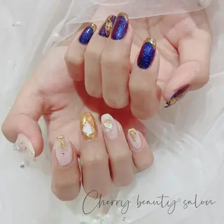 ネイル SAKURA 🍒のネイルデザイン