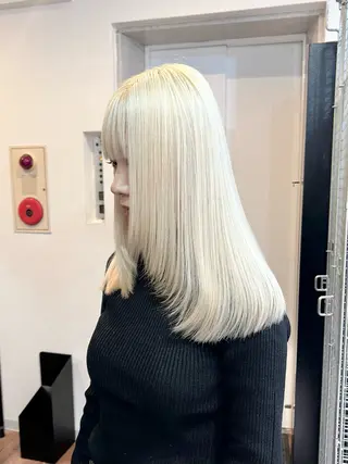 ミディアム カラー FRAME+spa&hair roomなんば駅前店所属・🌸MAYU🌸 ハイトーン➕レイヤーのヘアスタイル