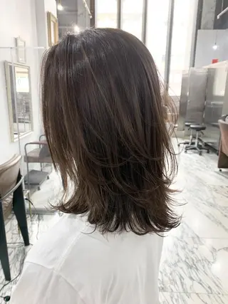 ミディアム エクステ（レミー毛） NINEのヘアスタイル