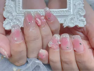 ネイル ネイルサロンエクラ 🫧Shizukaのネイルデザイン