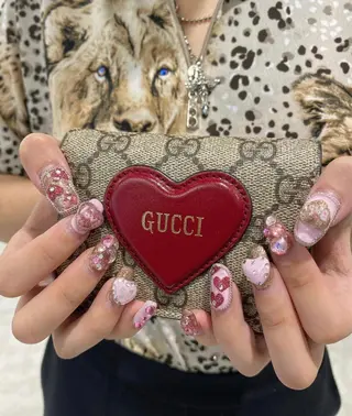 ネイル Shiori･:* 💫のネイルデザイン