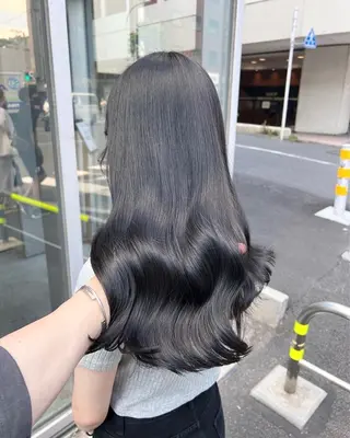 ロング カラー 韓国風暗髪🐈‍⬛ KOUMI🪽のヘアスタイル