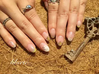 ネイル liberté (リベルテ)のネイルデザイン