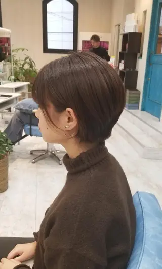 ショート カラー 顔周りレイヤーカット 髪質改善代表西村功平のヘアスタイル