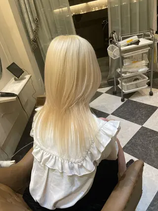 セミロング Takuto/ ハイトーン/新宿/のヘアスタイル