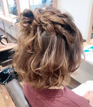 ヘアアレンジ GRANLUSSO 〜グランルッソ駅前店所属・木口 嘉美のヘアスタイル