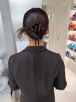 ヘアアレンジ ヘアセット🎀耳つぼ 👂💎MONAMIのヘアスタイル