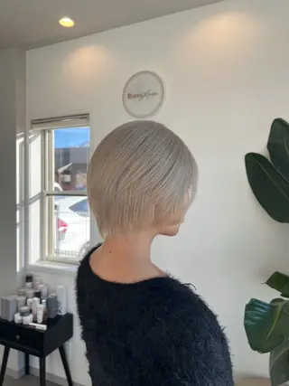 ショート RIENS Xrea nanamiのヘアスタイル