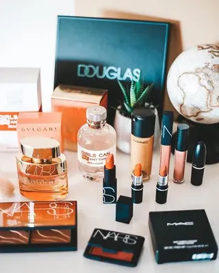 鈴木 沙羅のマツエク・マツパデザイン