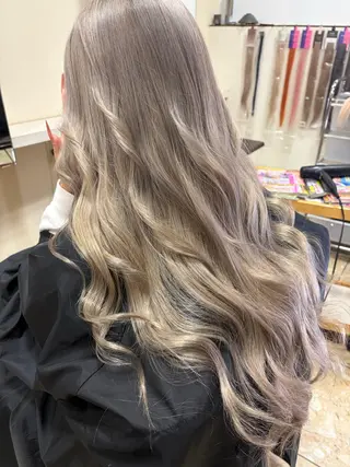 ロング カラー ヘアーサロンaxia所属・上田 英樹のヘアスタイル