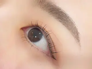 マツエク・マツパ Fiara 京都七条高倉店所属・Flara 京都七条高倉店のマツエク・マツパデザイン