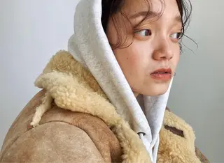 カラー ウエチ モモカのヘアスタイル