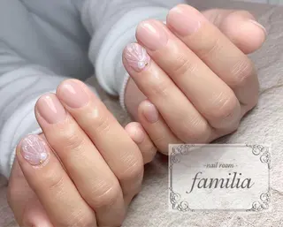 ネイル -nailroom- familiaのネイルデザイン