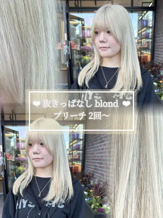 ロング RINOSHORES所属・yume🫧 ハイトーン/ブリーチのヘアスタイル