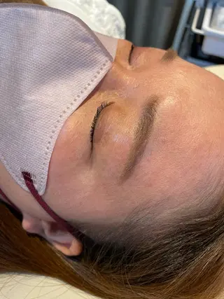 アイブロウ LINO所属・石井 美帆のマツエク・マツパデザイン