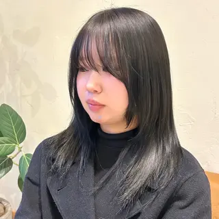 セミロング 🫧ニュアンスカラー 🫧横田 冴🫧のヘアスタイル