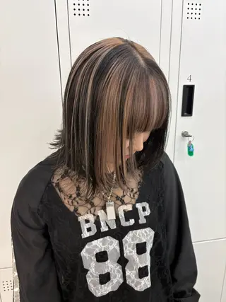 ミディアム 綾乃／デザインカラー ／ハイトーン／ボブのヘアスタイル