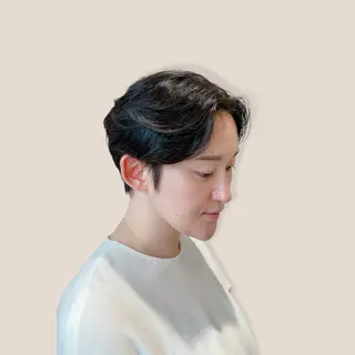 ショート コクブ アキヨのヘアスタイル