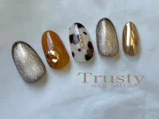 ネイル Trusty新小岩 杉山のネイルデザイン