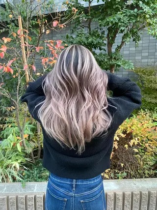 カラー REDEAL所属・草島 友樹のヘアスタイル