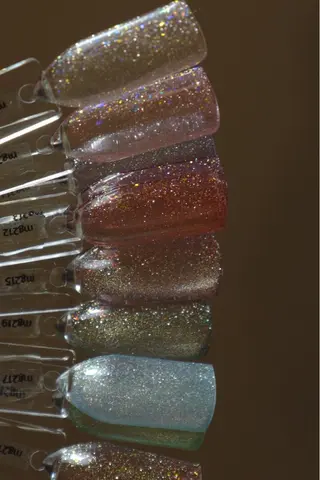 ネイル Hou'oli所属・ネイリスト kisakiのネイルデザイン