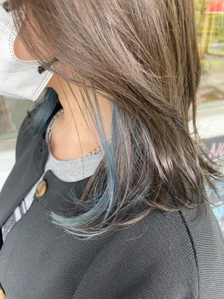 ミディアム 小森 樹奈のヘアスタイル