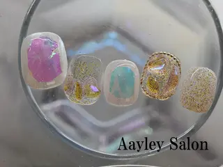 ショート カラー ネイル Aayley(アイリー)Salon所属・Aayley アイリ―サロンのネイルデザイン