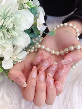 ネイル ネイルサロンAiri 長さ出し·シンプルのネイルデザイン